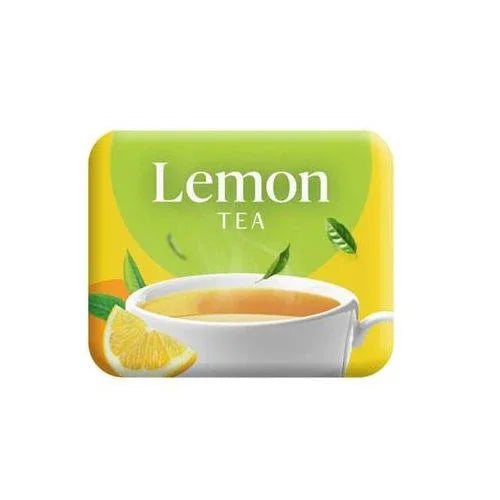 Zitrone Tee Verpackung, weiße Tasse mit Zitronenscheibe, grüner und gelber Hintergrund