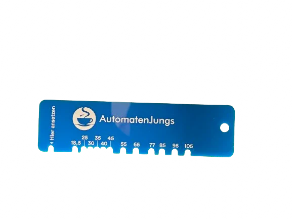 Blaues Kunststoff-Messwerkzeug für Automaten, mit Skala und Einkerbungen, Automatenjungs Logo