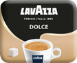 Lavazza Dolce Kaffee Tasse mit Crema, Zuckerwürfel, schwarzer Hintergrund, Kaffeeautomat